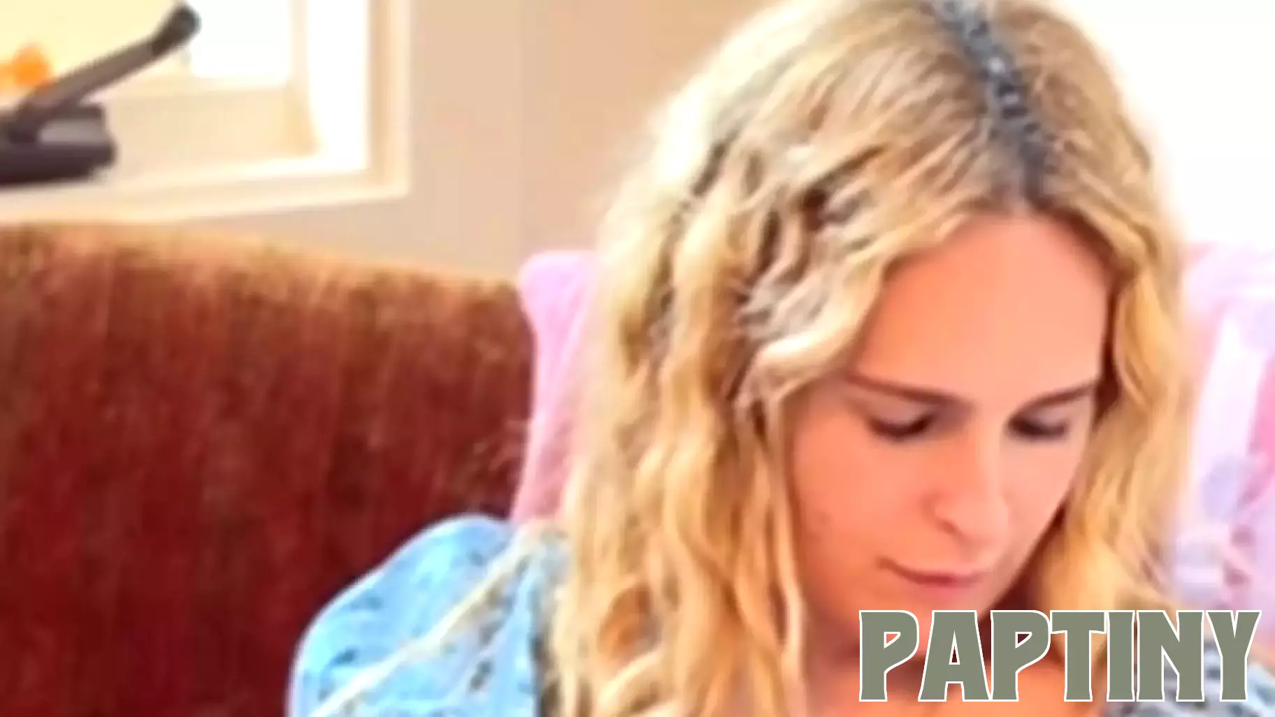 Rumer Willis Responds to Parenting Critics in Breastfeeding Video With Nearly 3-Year-Old Daughter Louetta | Just Jared: Celebrity News and Gossip